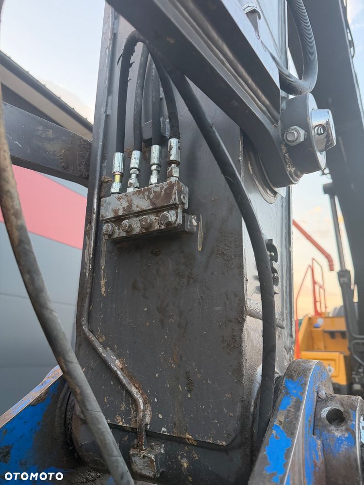 Volvo EC220EL - 25