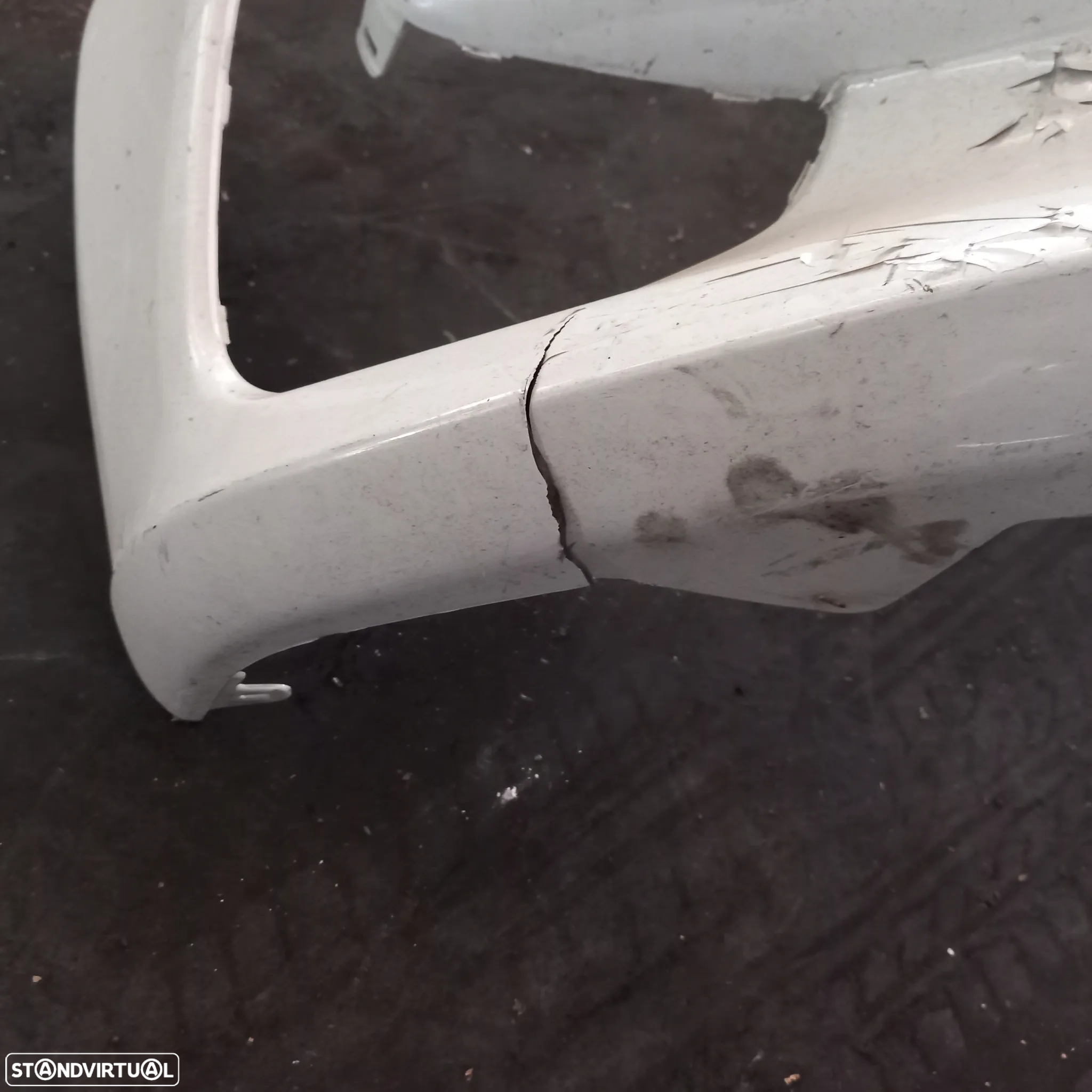 Para choques frente toyota yaris hybrid 2011 - 2020 - 8