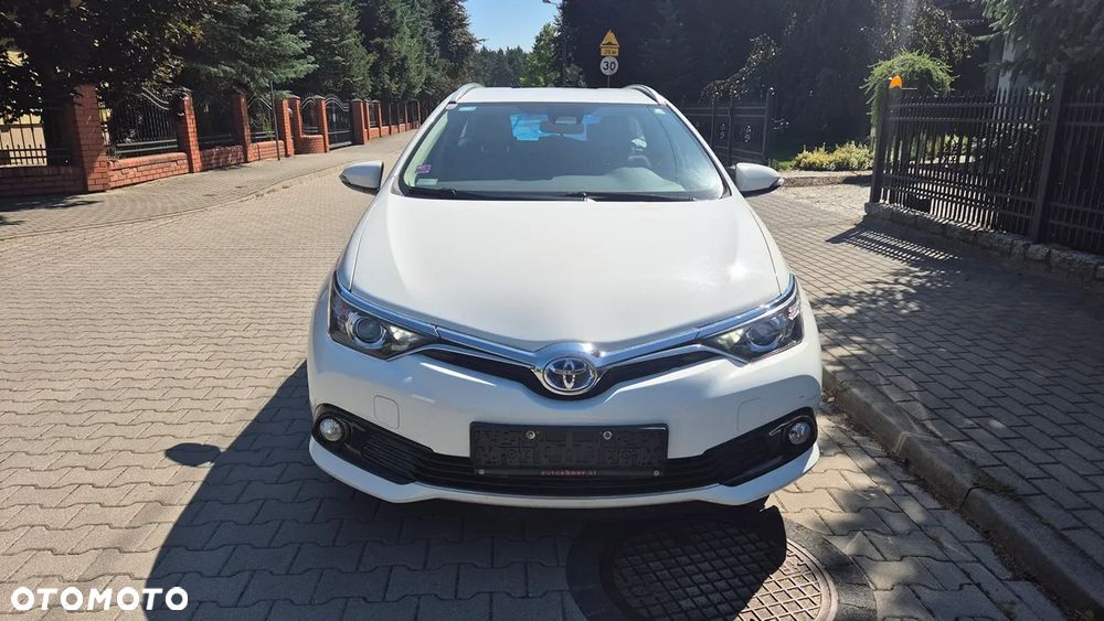 Toyota Auris 1.8 VVT-i Automatik Comfort - 5