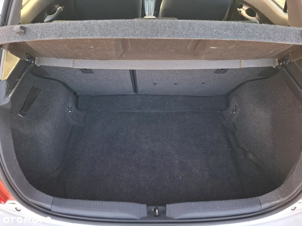 Toyota Auris 1.33 VVT-i - 18