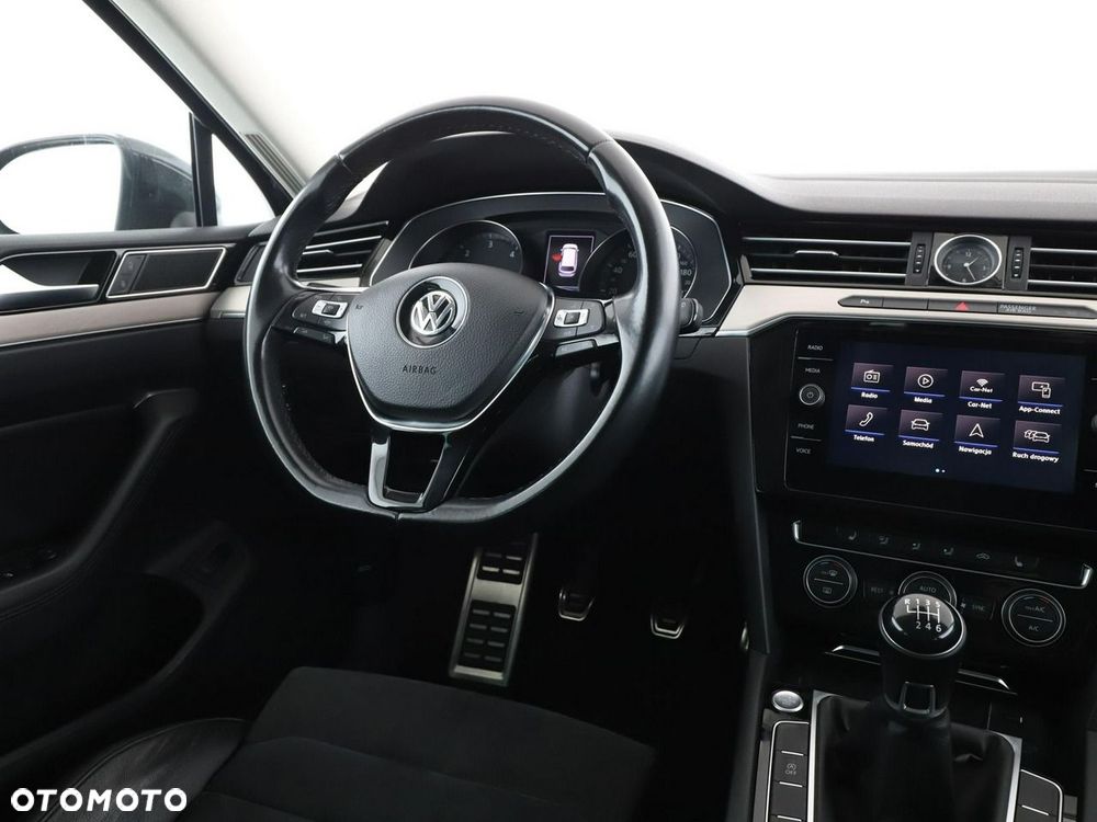 Volkswagen Passat Variant 2.0 TDI (BlueMotion Technology) Highline - 17