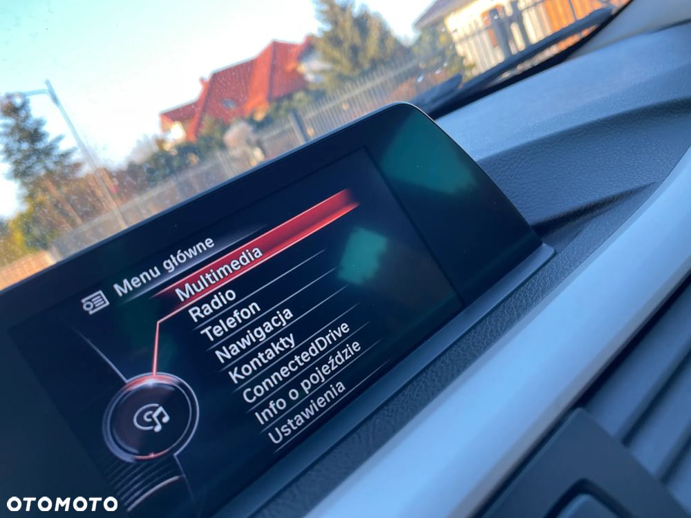 BMW Seria 3 318d Blue Performance Modern Line - 22