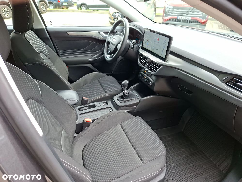 Ford Focus 1.0 EcoBoost Titanium - 36