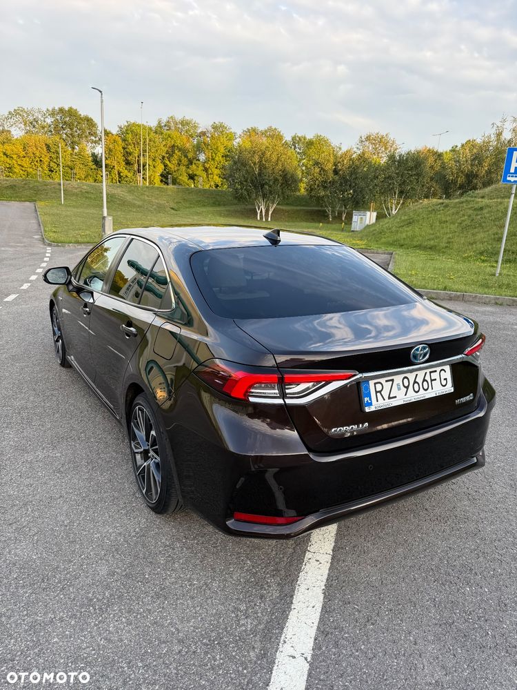 Toyota Corolla 1.8 Hybrid Executive - 34