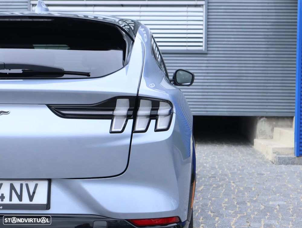 Ford Mustang Mach-E 75.7 kWh Premium AWD - 14