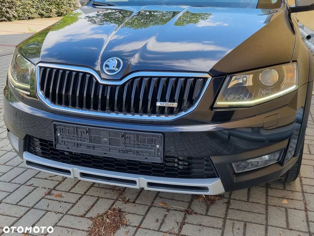 Skoda Octavia Combi 2.0 TDI (Green tec) 4x4 Scout - 15