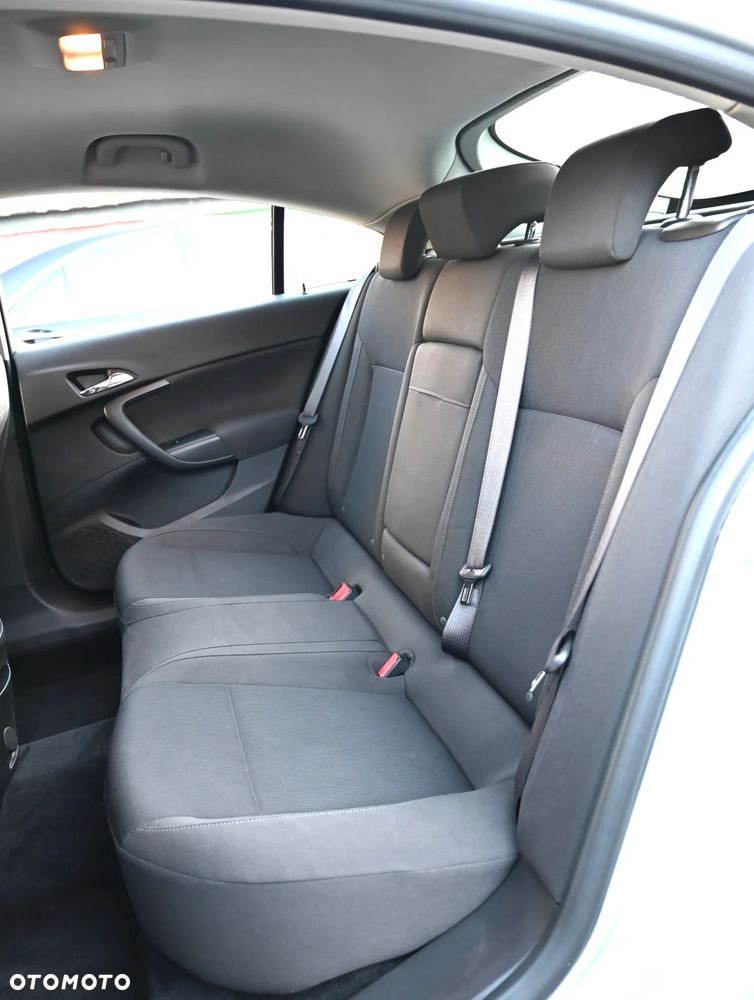 Opel Insignia - 34