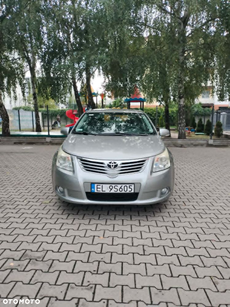 Toyota Avensis 2.2 D-4D 2010 - 1
