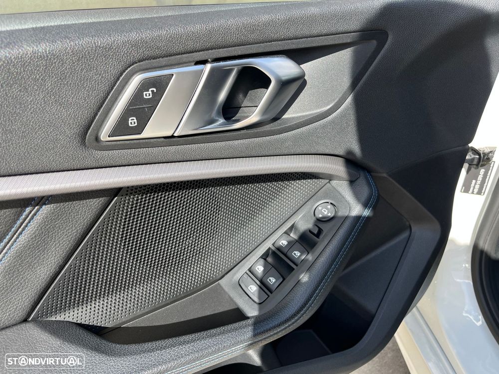 BMW 116 d Pack M Auto - 14