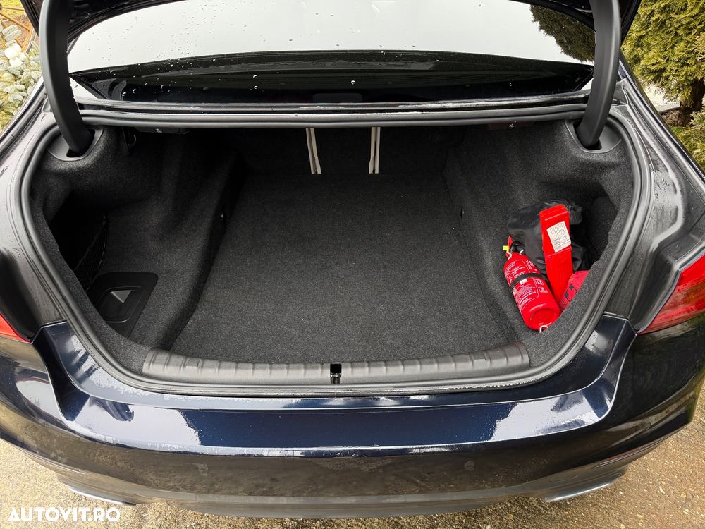 BMW Seria 5 520d xDrive Aut. M Sport Edition - 19