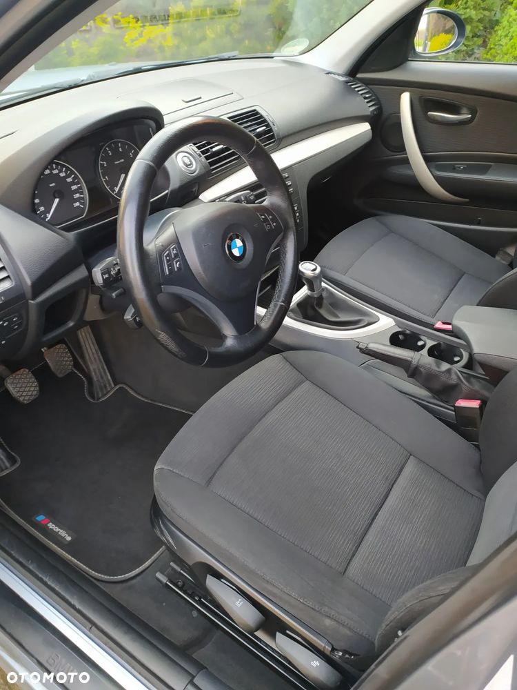 BMW Seria 1 116i Edition Sport - 24