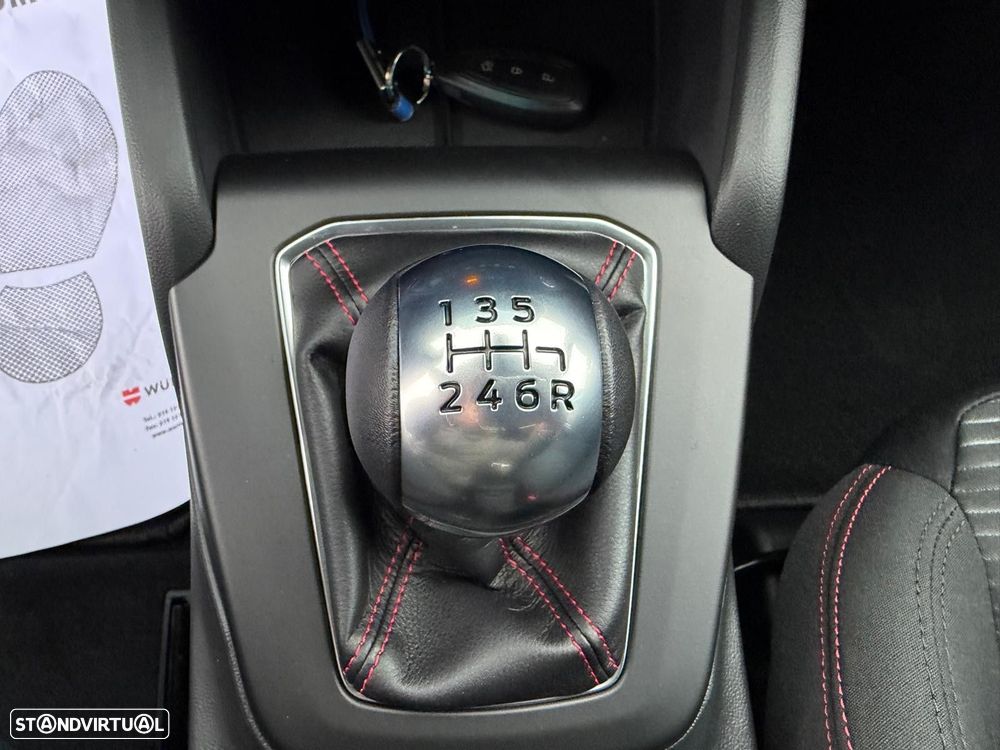 Ford Focus 1.0 EcoBoost MHEV ST-Line - 23