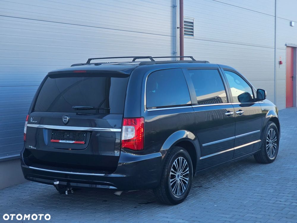 Lancia Voyager 2.8 Multijet 16v S - 21