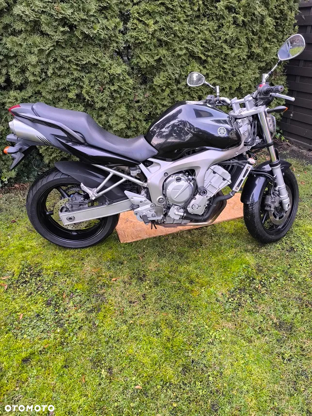 Yamaha FZ6 - 2