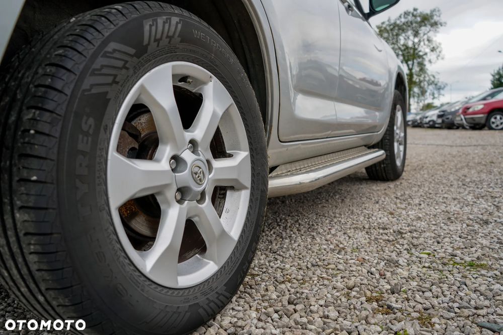 Toyota RAV4 2.0 VVT-i Premium - 6