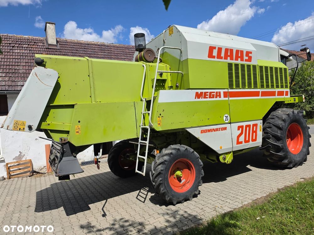 Claas Mega 208 - 5