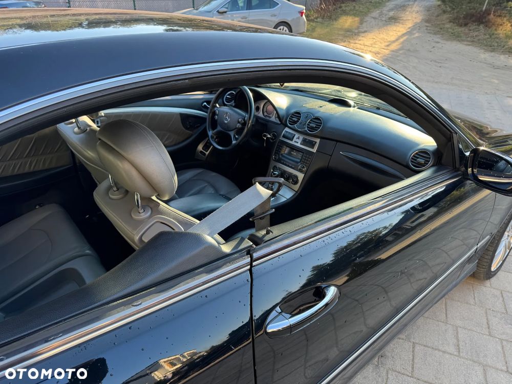 Mercedes-Benz CLK 280 7G-TRONIC Avantgarde - 8