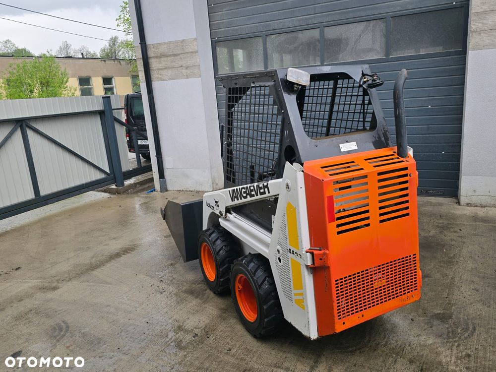 Bobcat 440B - 8