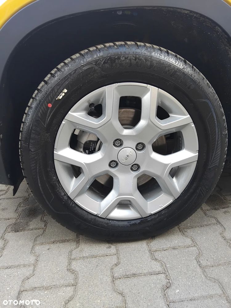 Jeep Avenger 54kWh Altitude - 23