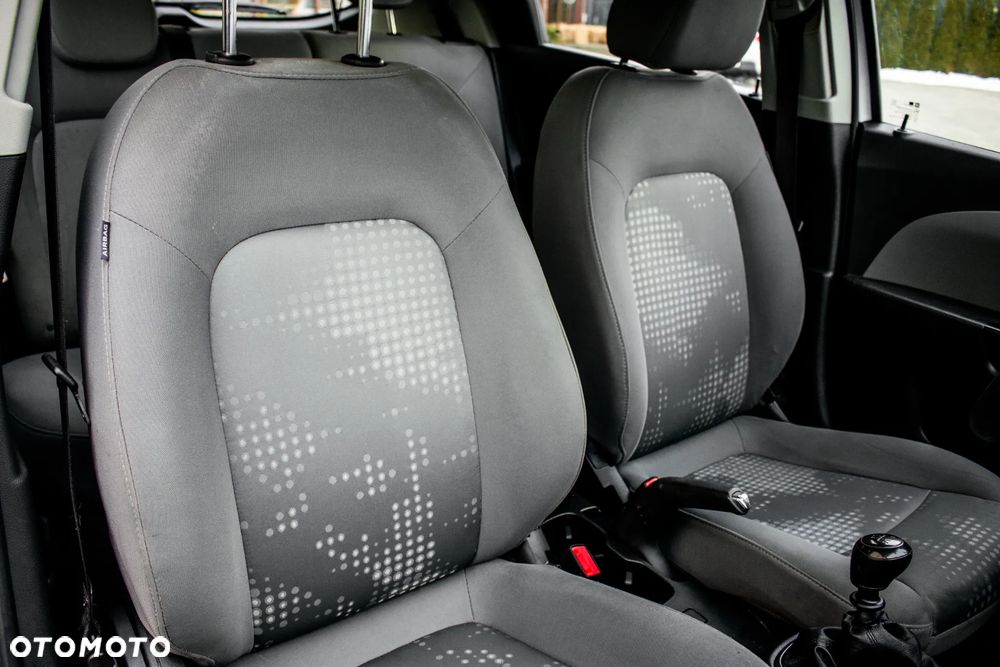 Chevrolet Aveo 1.2 LS - 29