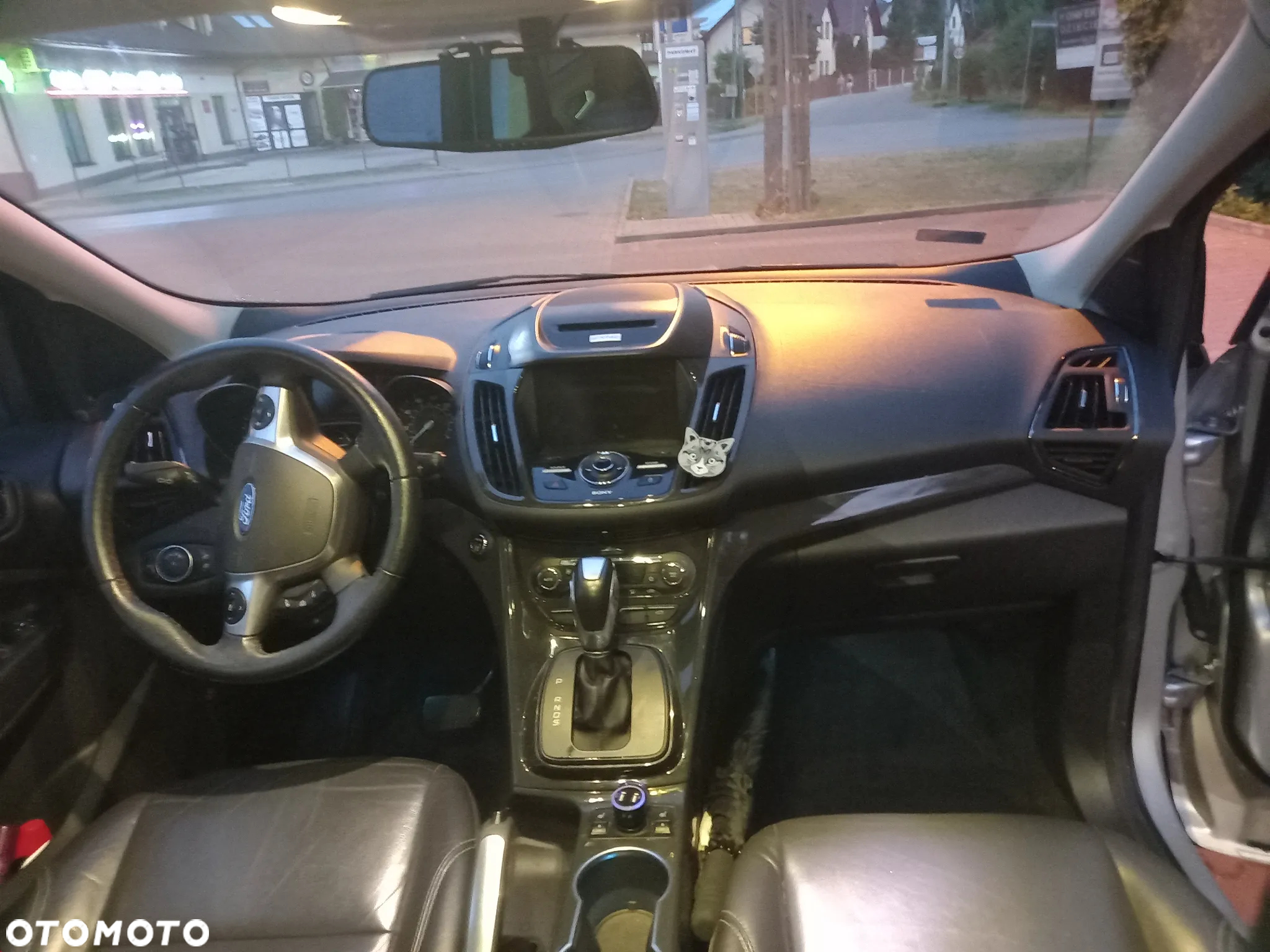 Ford Escape 2.0 EcoBoost AWD Titanium - 9