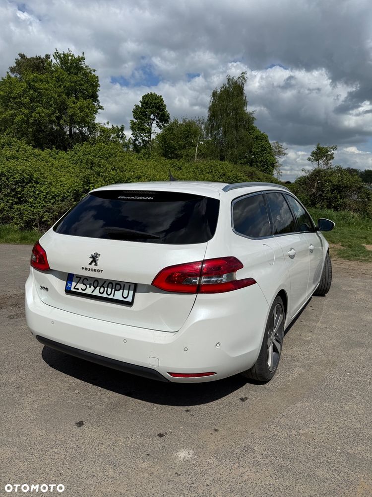 Peugeot 308 1.2 PureTech Allure S&S - 15