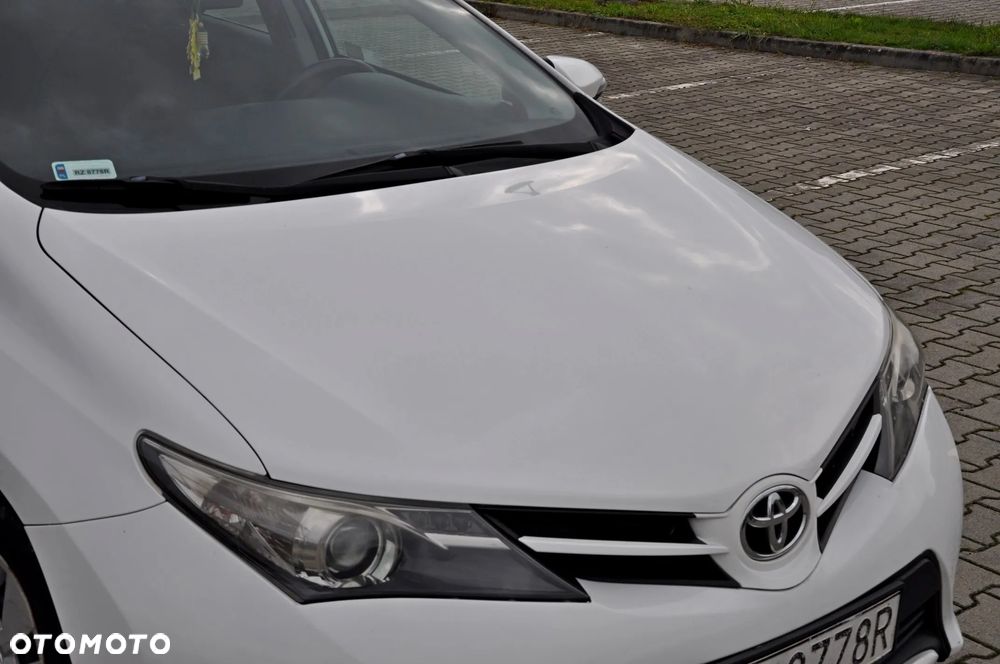 Toyota Auris 1.4 D-4D Premium Comfort - 21