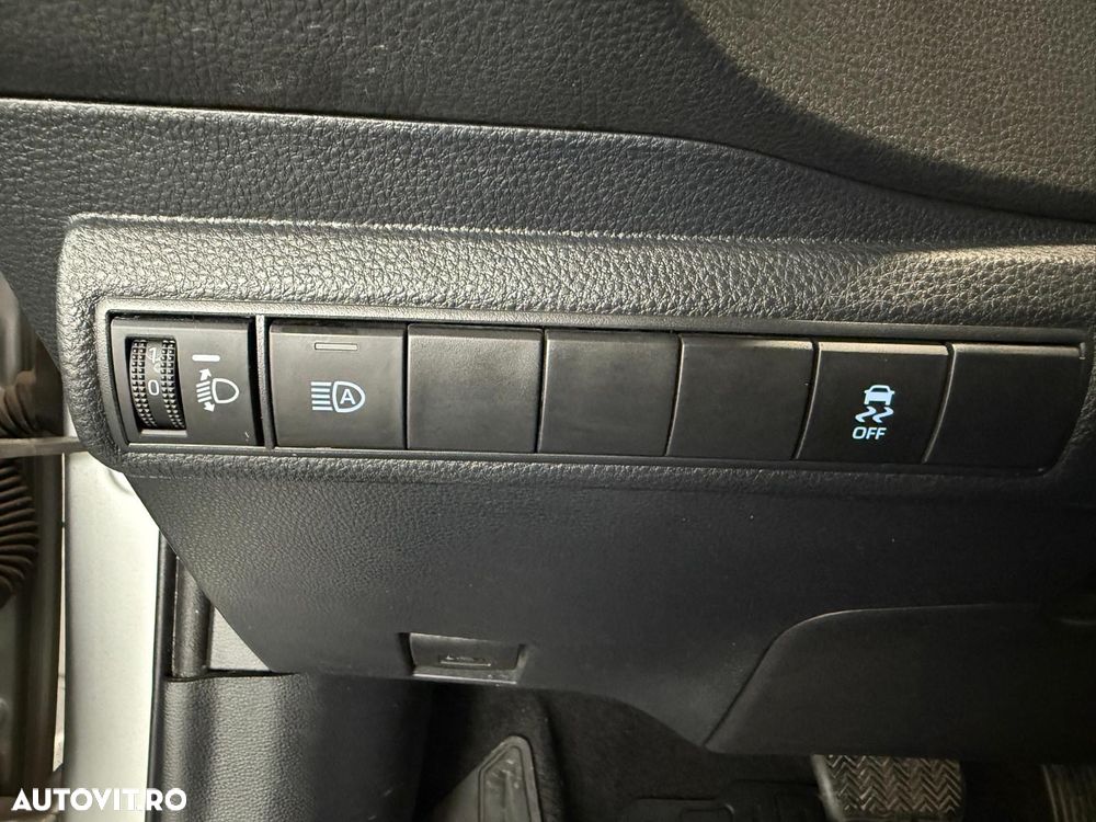 Toyota Corolla 1.8 HSD Dynamic - 15