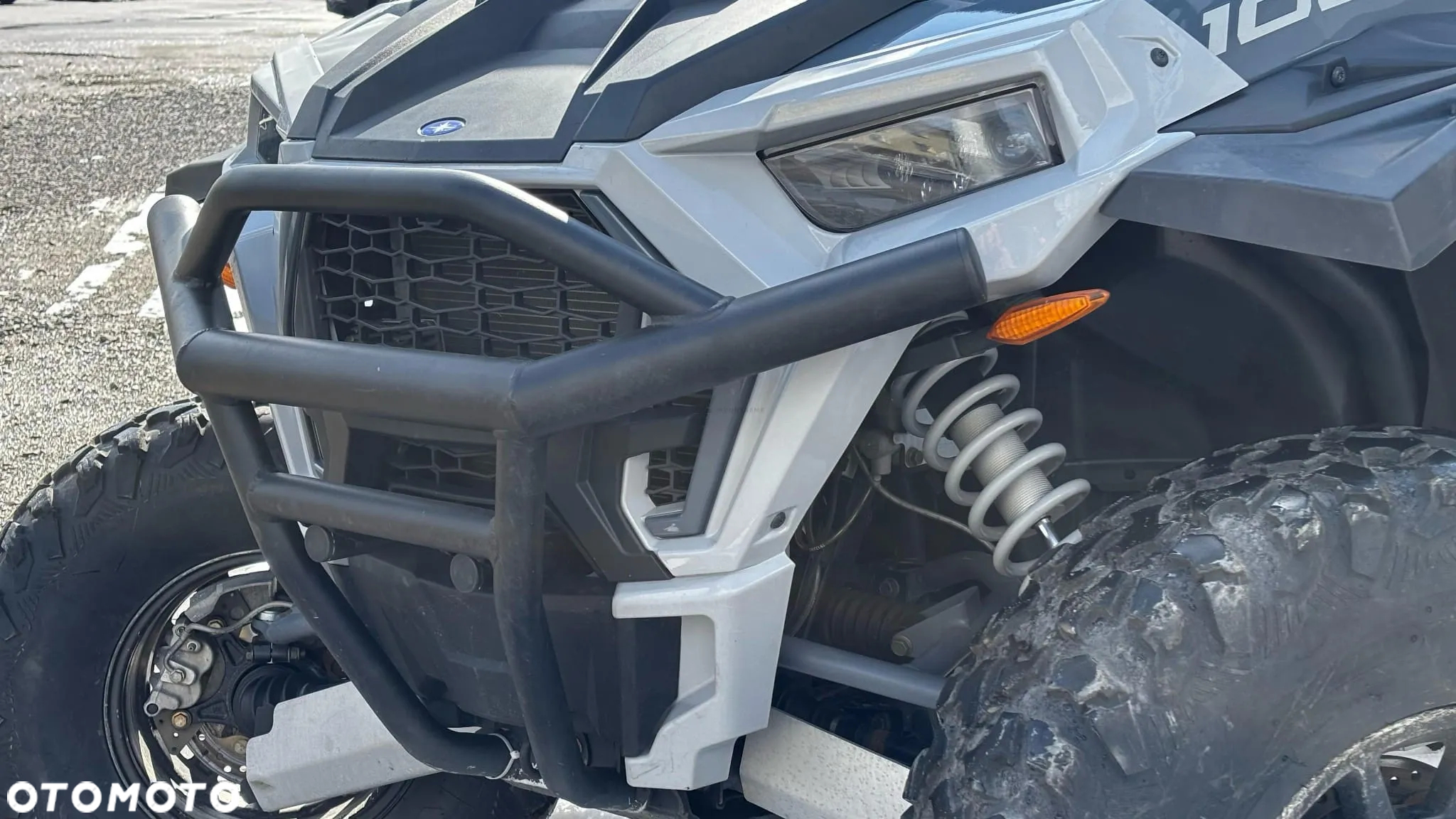 Polaris RZR - 17