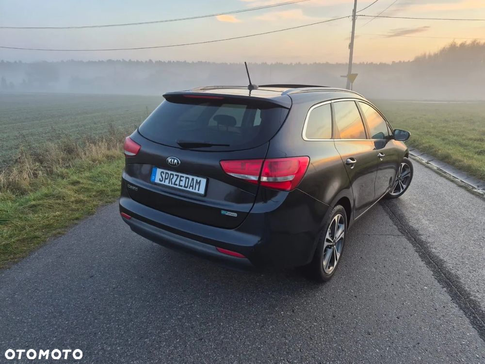 Kia Ceed 1.6 CRDi 136 ISG Platinum Edition - 5