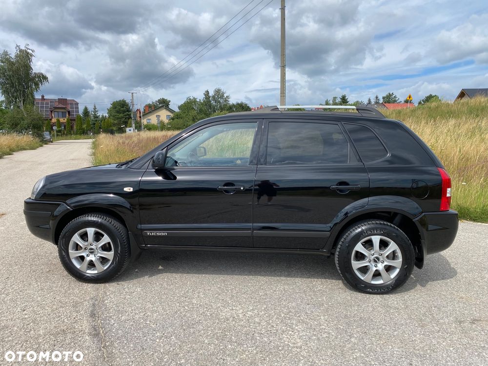 Hyundai Tucson 2.0 2WD GLS Navi - 30