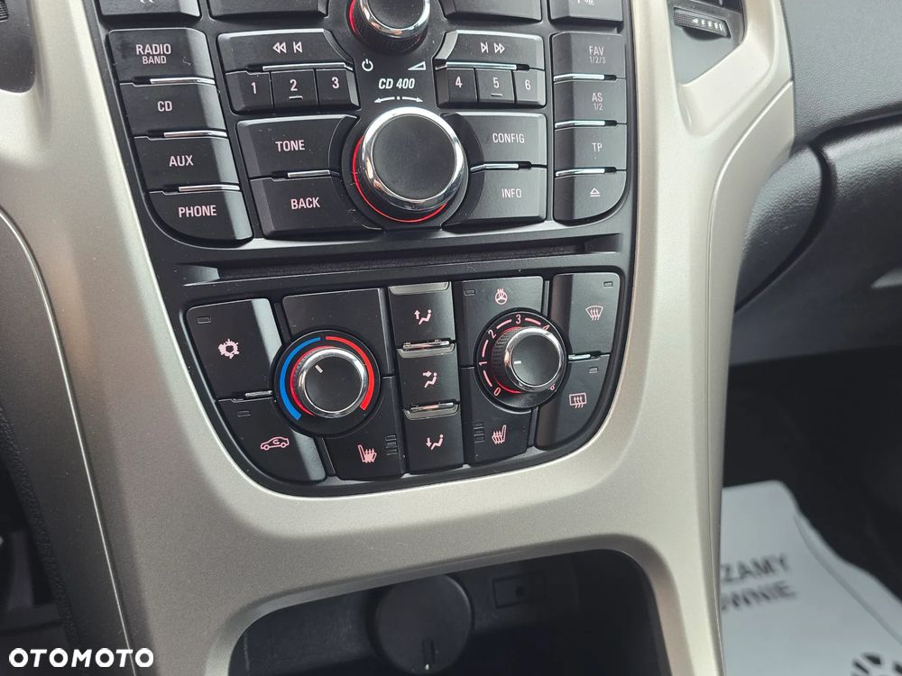 Opel Astra 1.4 Turbo - 28