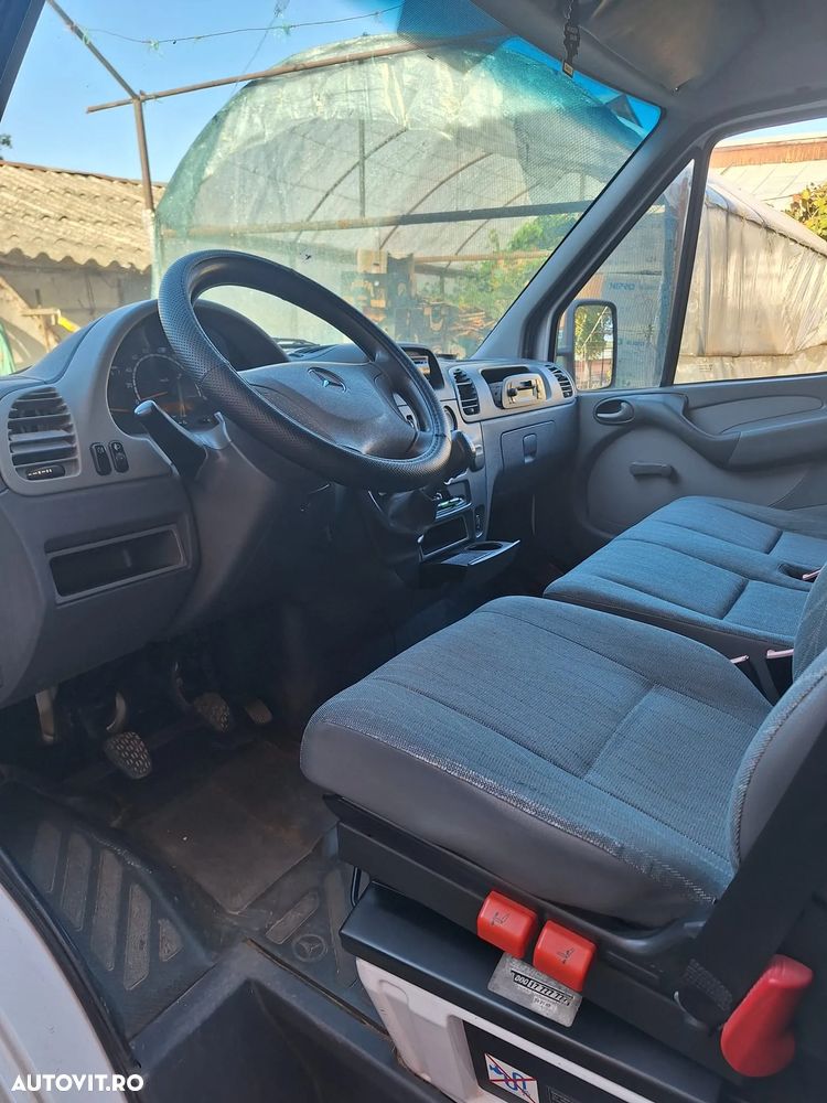Mercedes-Benz Sprinter - 5