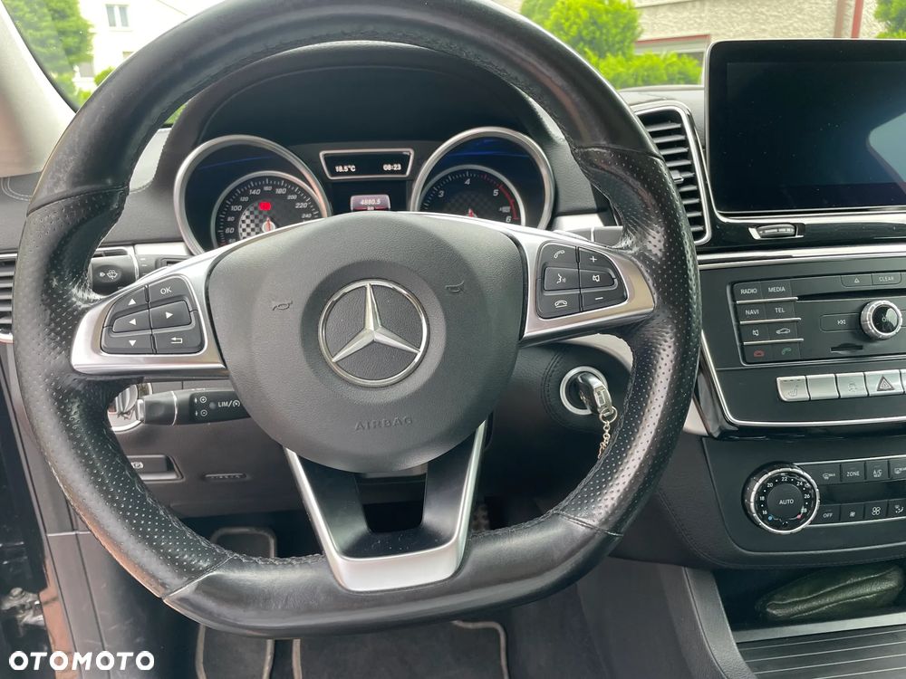Mercedes-Benz GLE - 11