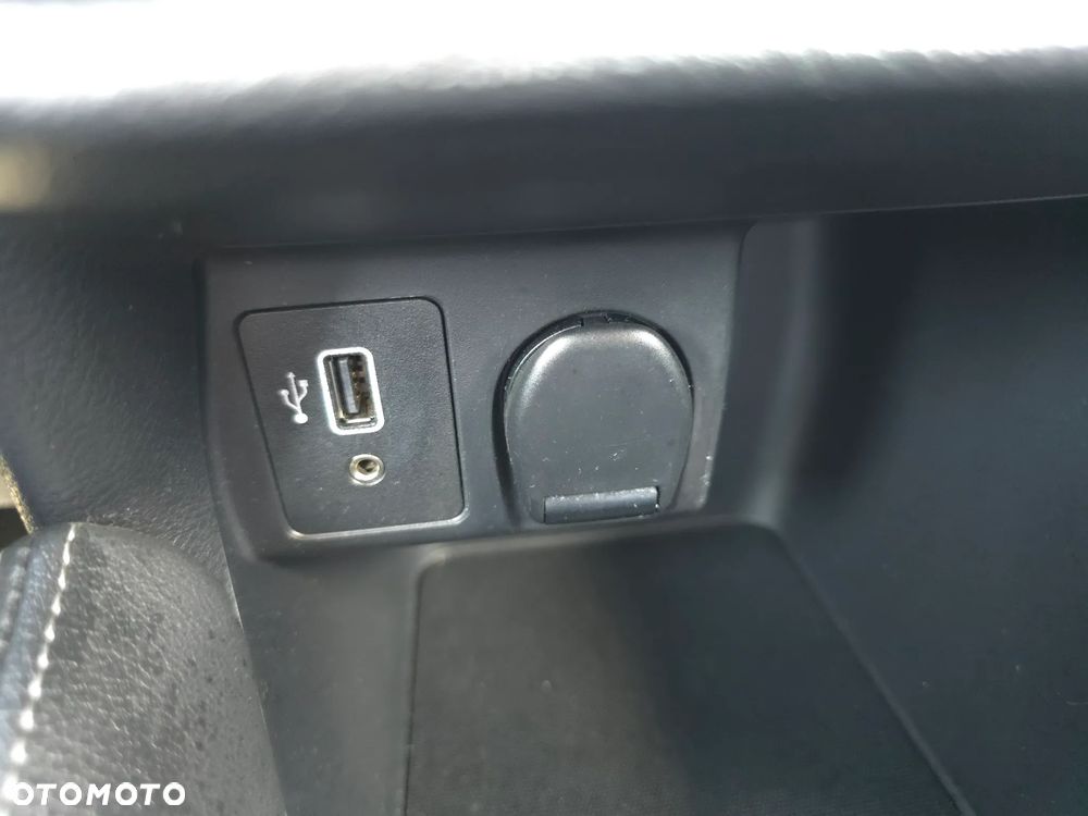 Nissan Micra 1.0 IG-T Visia+ - 29