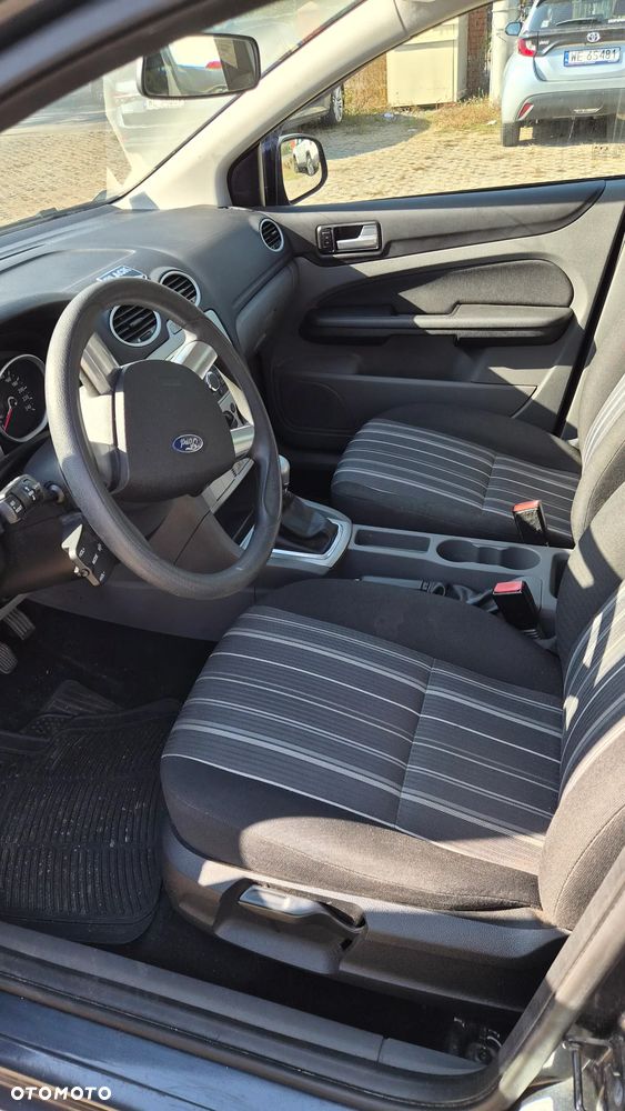 Ford Focus - 11