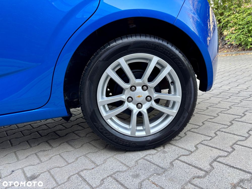 Chevrolet Aveo 1.6 LTZ S/S - 12