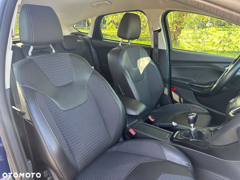 Ford Focus 1.0 EcoBoost Titanium ASS - 9