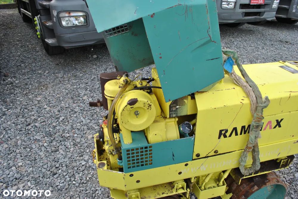 WALEC OKOŁKOWANY RAMMAX RW 702 Moc: 6,3 kv Waga 700 kg - 7
