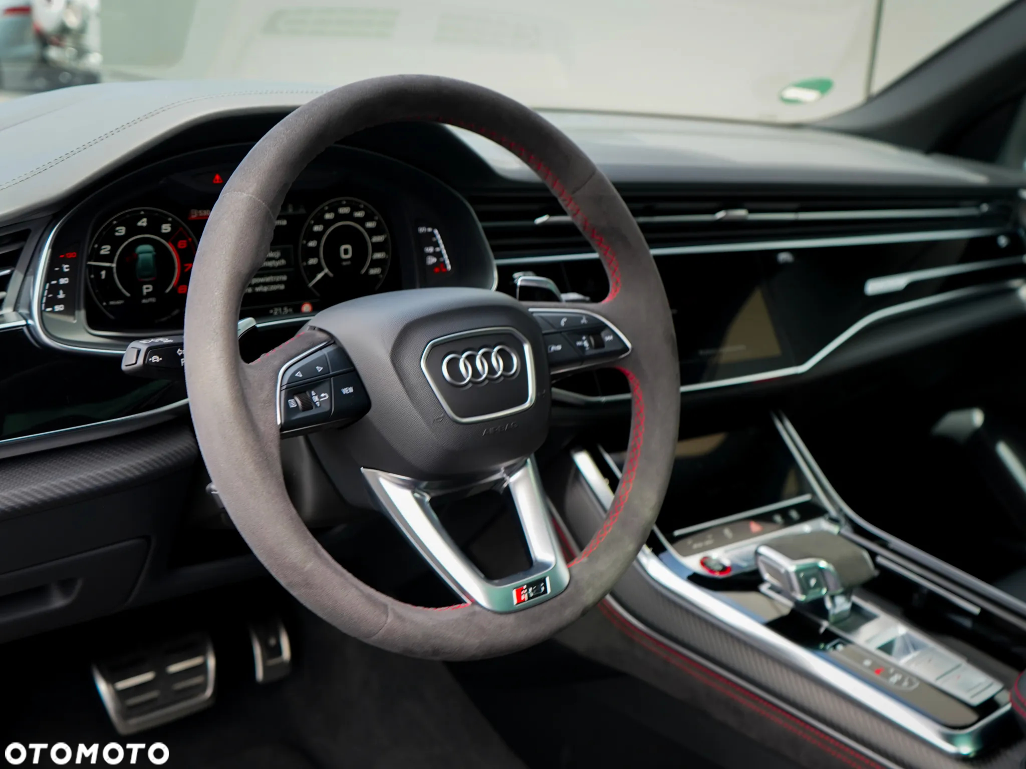 Audi RS Q8 - 18