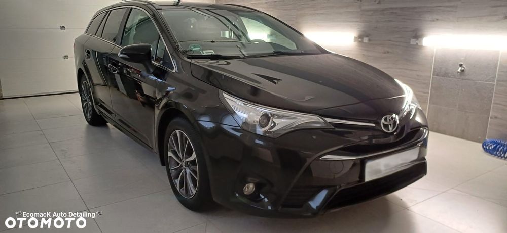 Toyota Avensis 2.0 D-4D Premium - 30