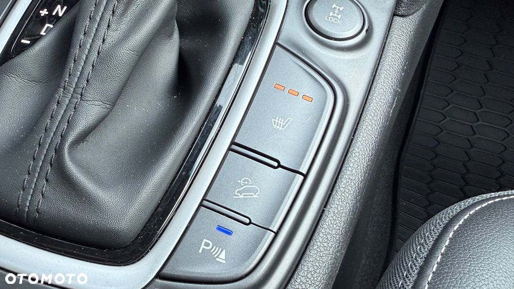 Hyundai Kona 1.6 CRDi DCT 4WD Premium - 34