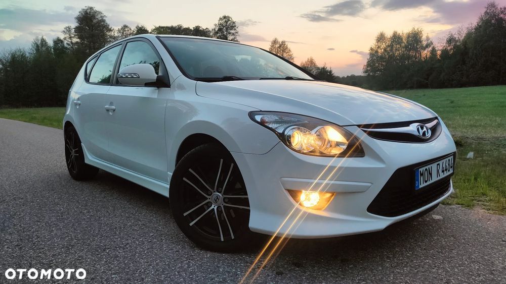 Hyundai i30 1.6 CRDi FIFA WM Edition - 7