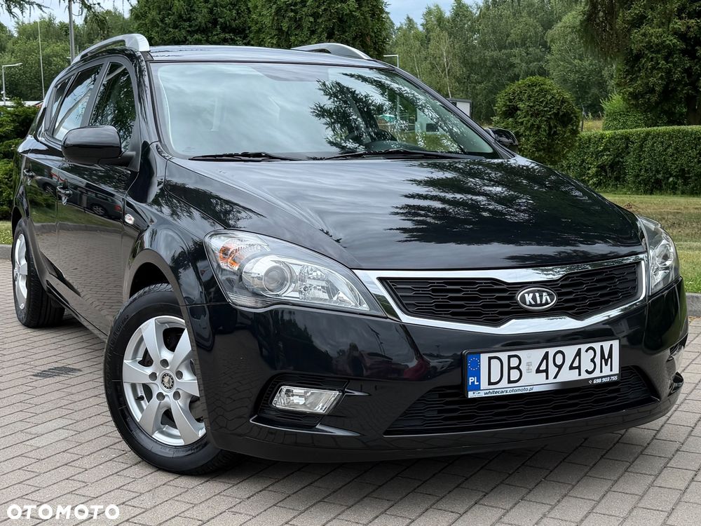 Kia Ceed 1.4 CVVT Dream-Team Edition - 17