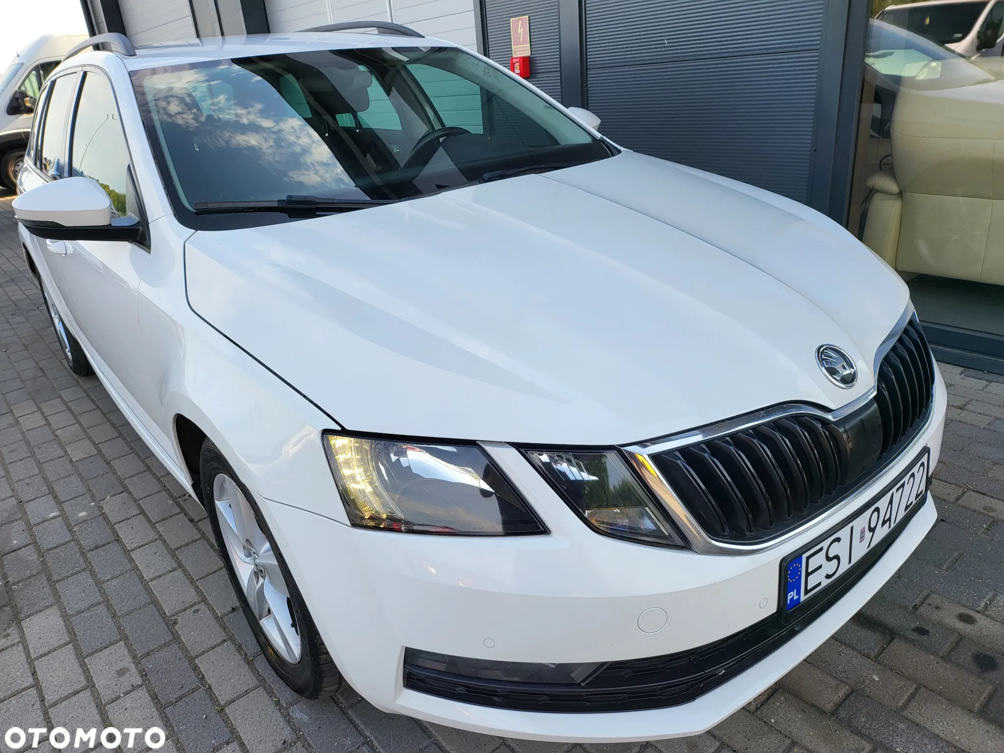 Skoda Octavia 1.6 TDI DSG Style - 8