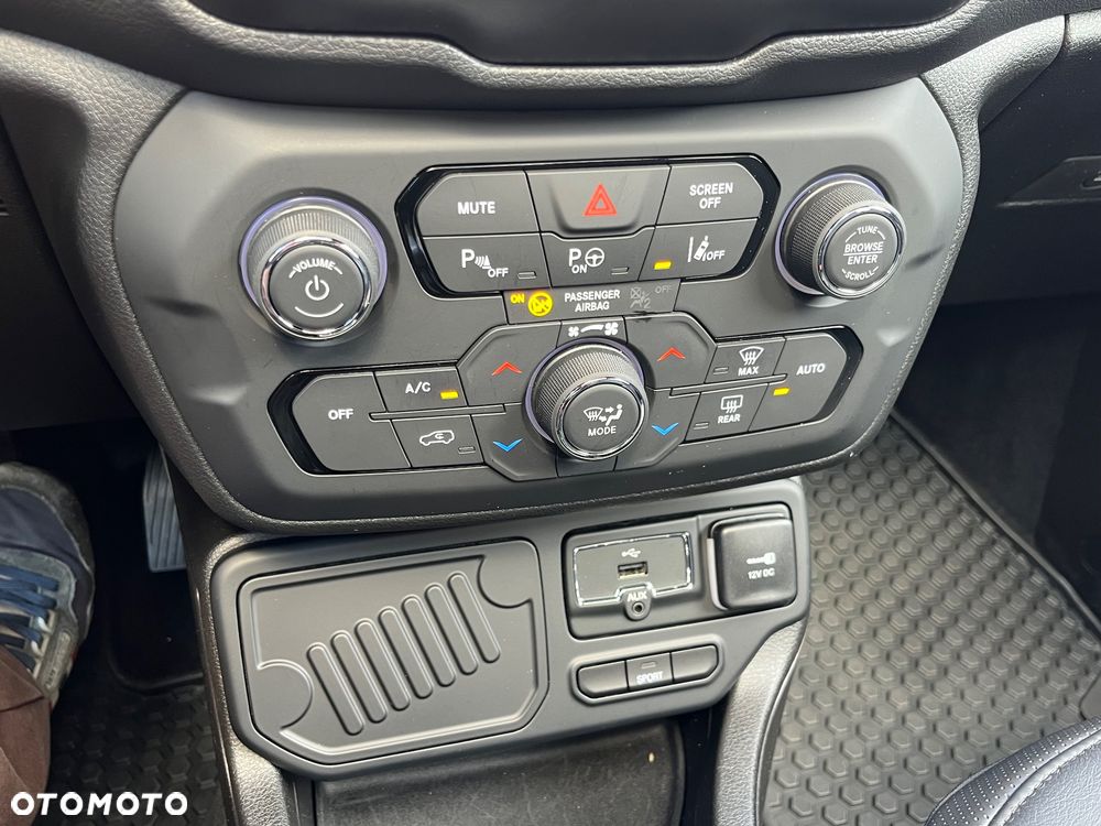 Jeep Renegade 1.3 GSE T4 Turbo 80th Anniversary FWD S&S - 15