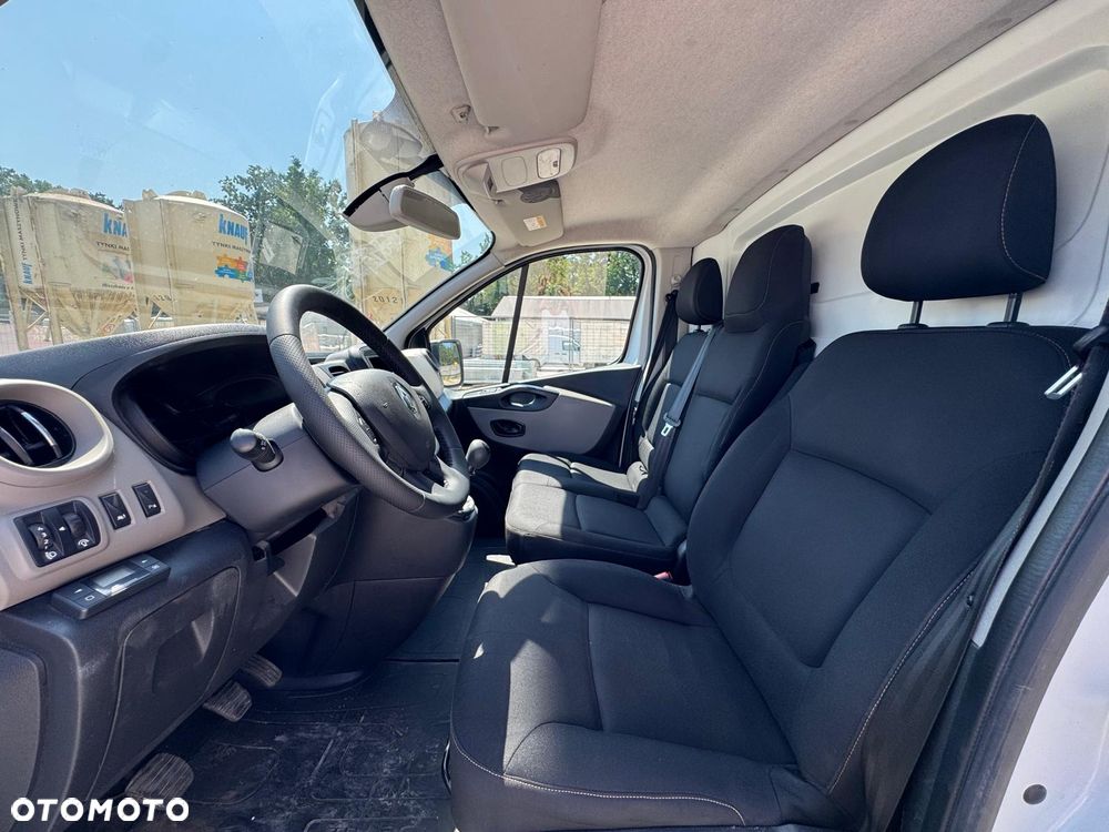 Renault Trafic - 19