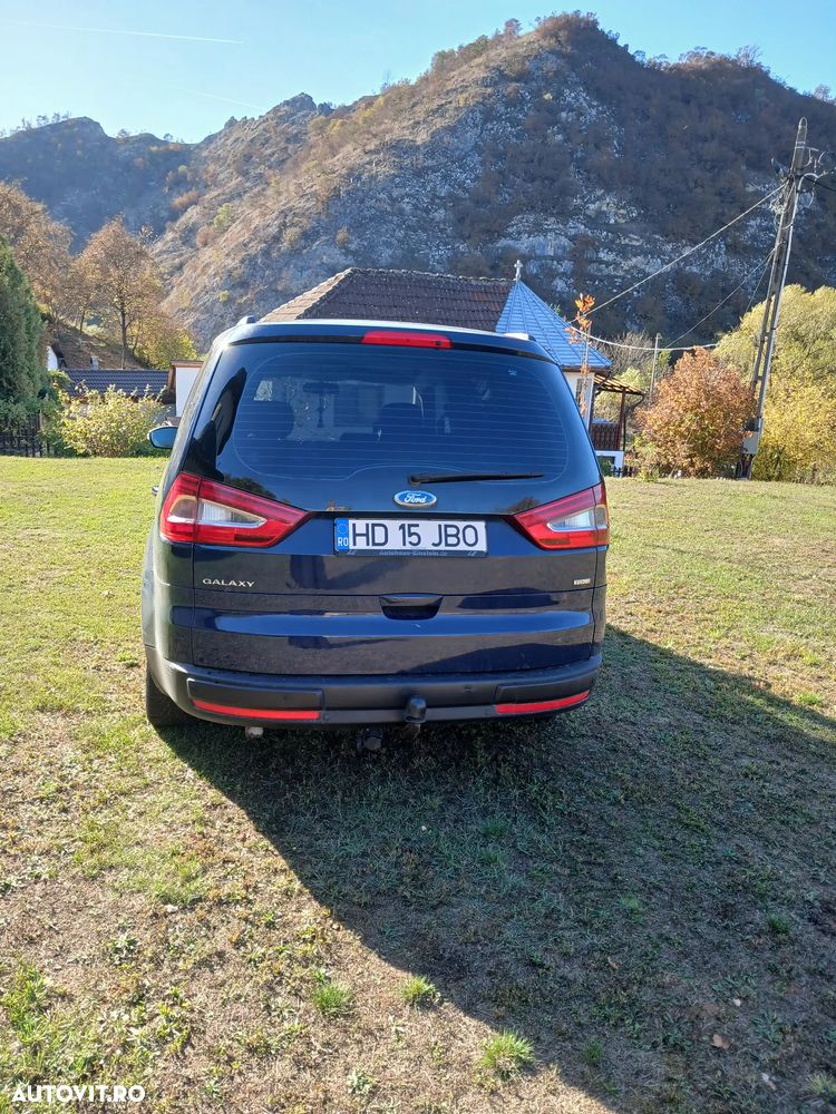 Ford Galaxy 2.0 TDCi Titanium - 3