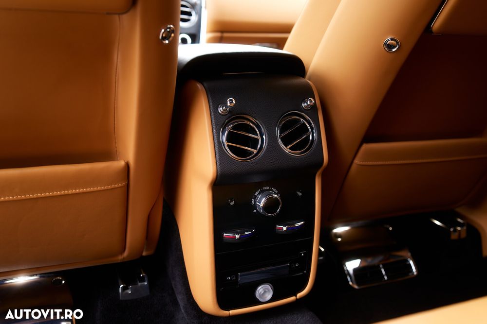 Rolls-Royce Cullinan - 20