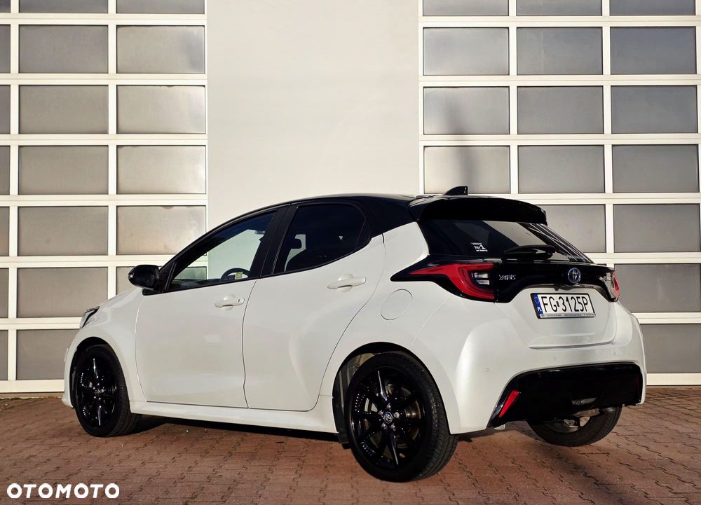 Toyota Yaris - 4